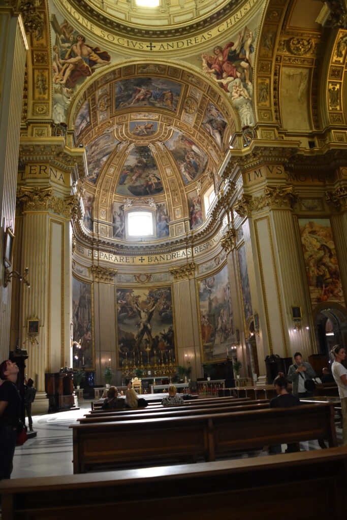聖アンドレア・デッラ・ヴァッレ教会内部